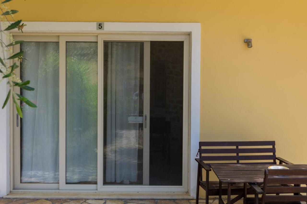 גאיוס Villa Elaia Suites & Apartments No.5 מראה חיצוני תמונה
