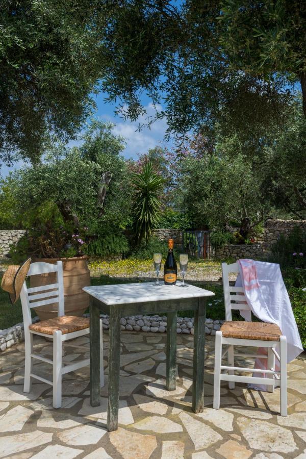 גאיוס Villa Elaia Suites & Apartments No.5 מראה חיצוני תמונה